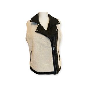 MontanaCo Sherpa Vest Sleeveless White Black Size Medium Zip Up Faux Leather